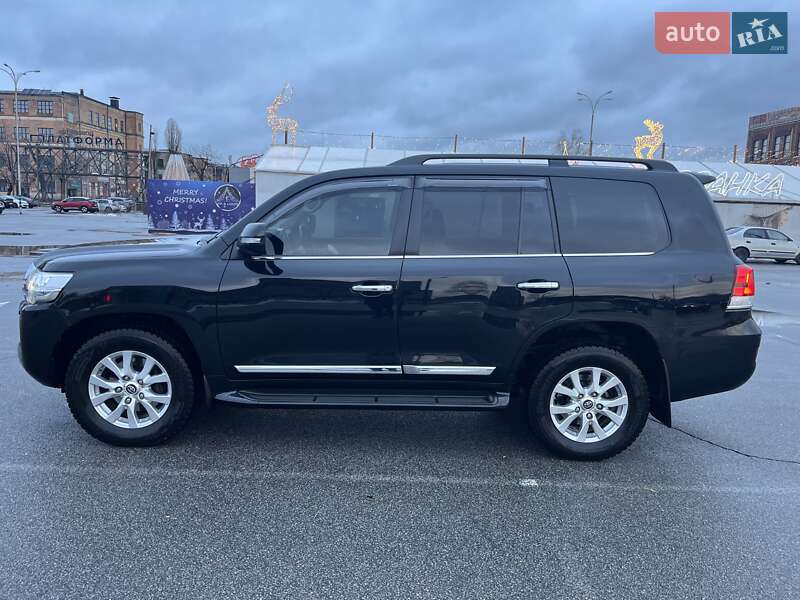 2020 toyota land cruiser