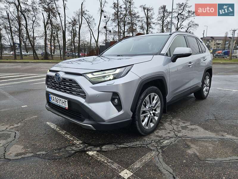 2022 toyota rav4