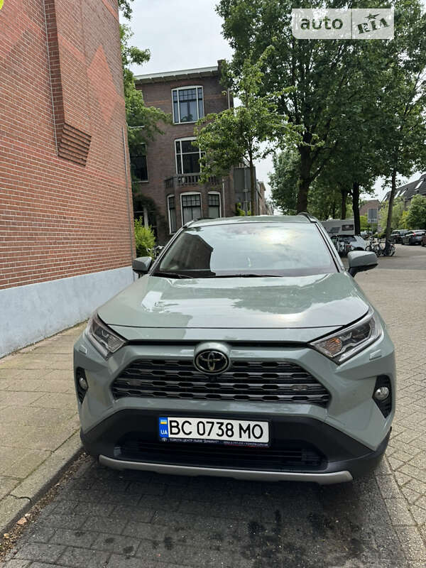 2021 toyota rav4