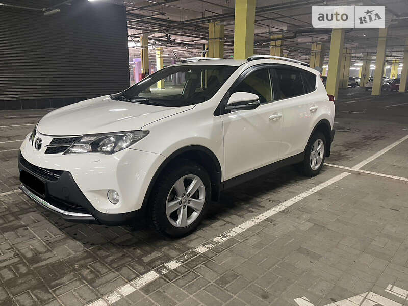 2013 toyota rav4