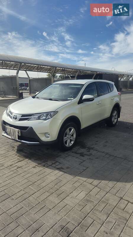 2013 toyota rav4