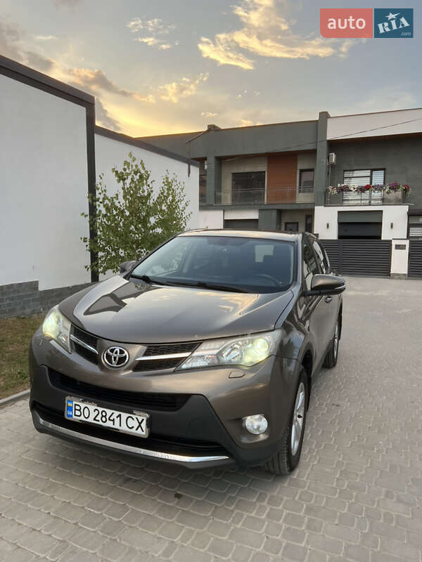 2013 toyota rav4