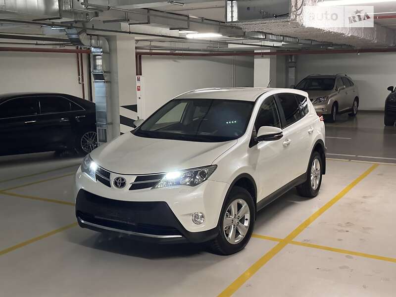 2013 toyota rav4