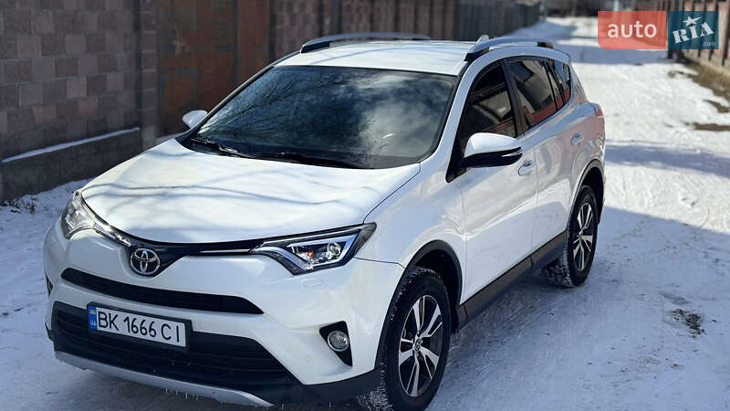 2016 toyota rav4