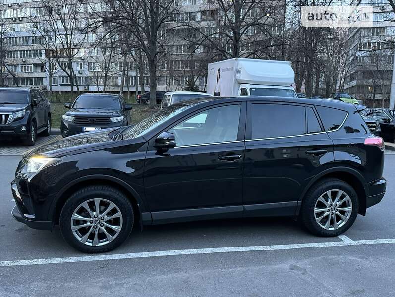 2017 toyota rav4