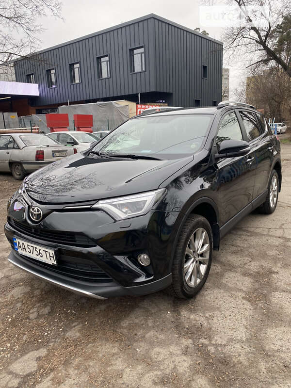 2017 toyota rav4