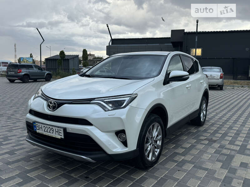 2017 toyota rav4