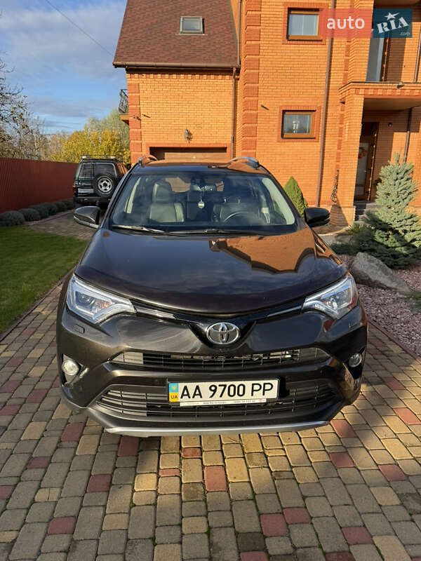 2016 toyota rav4