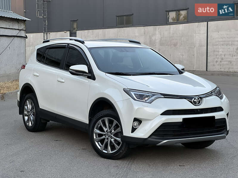 2017 toyota rav4