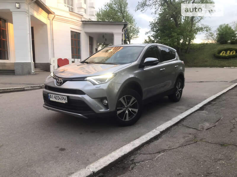 2016 toyota rav4