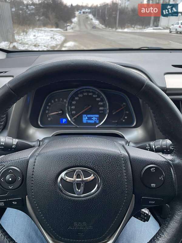 2013 toyota rav4