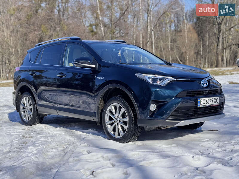 2017 toyota rav-4 hybrid