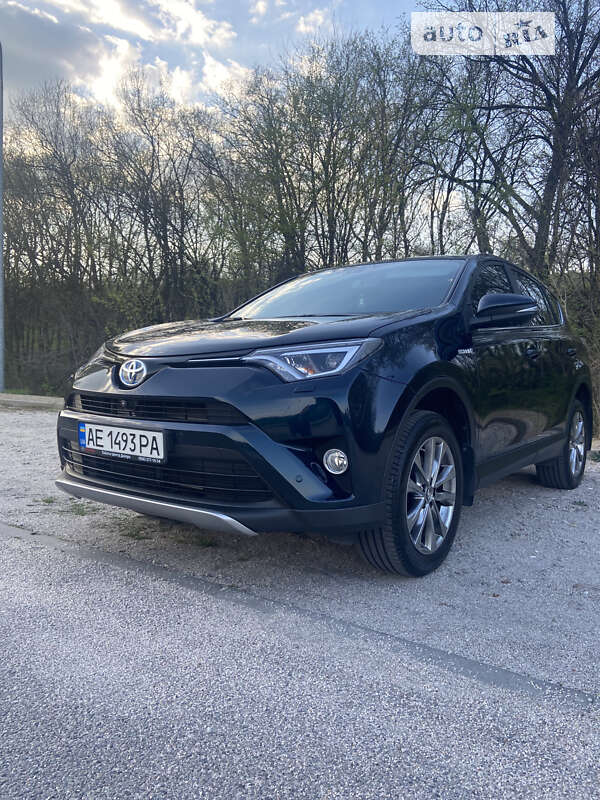 2018 toyota rav-4-hybrid