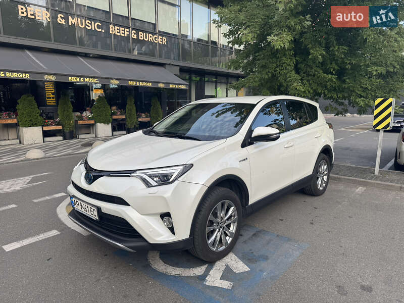 2018 toyota rav-4 hybrid