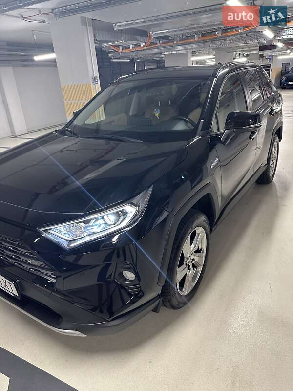 2020 toyota rav-4-hybrid
