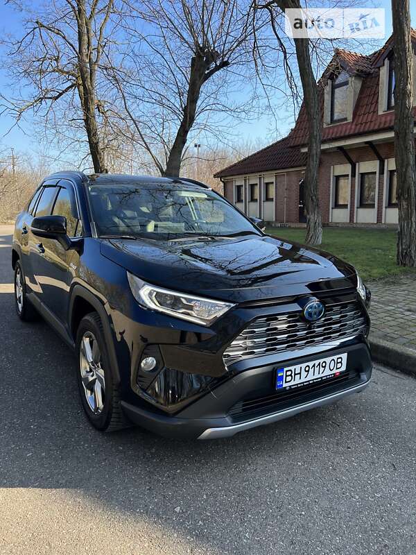 2019 toyota rav-4 hybrid