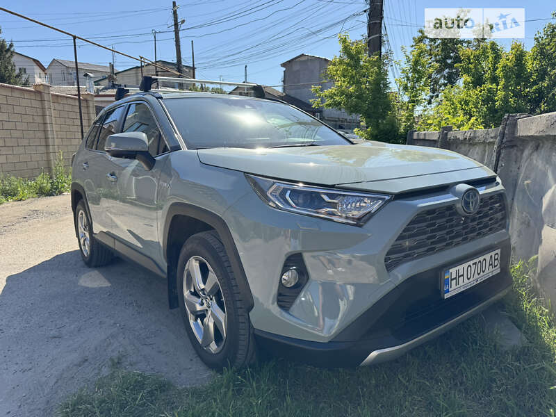 2020 toyota rav-4 hybrid