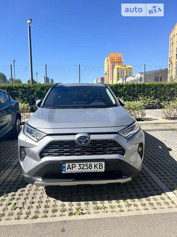 2020 toyota rav4