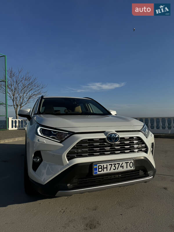 2020 toyota rav-4 hybrid