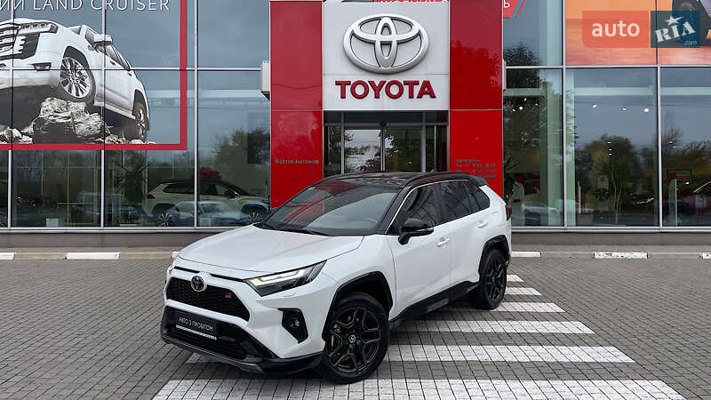 2023 toyota rav4