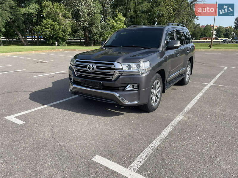 2008 toyota land cruiser 200