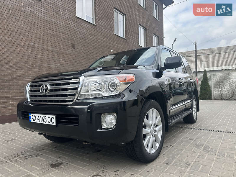 2008 toyota land-cruiser-200