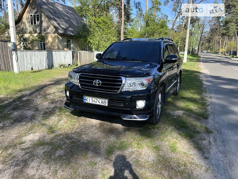 2008 toyota land cruiser 200