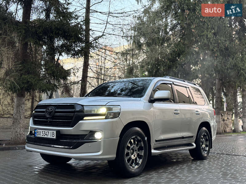 2008 toyota land cruiser 200