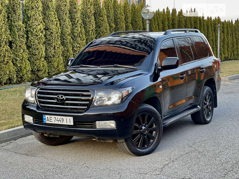 2008 toyota land cruiser 200
