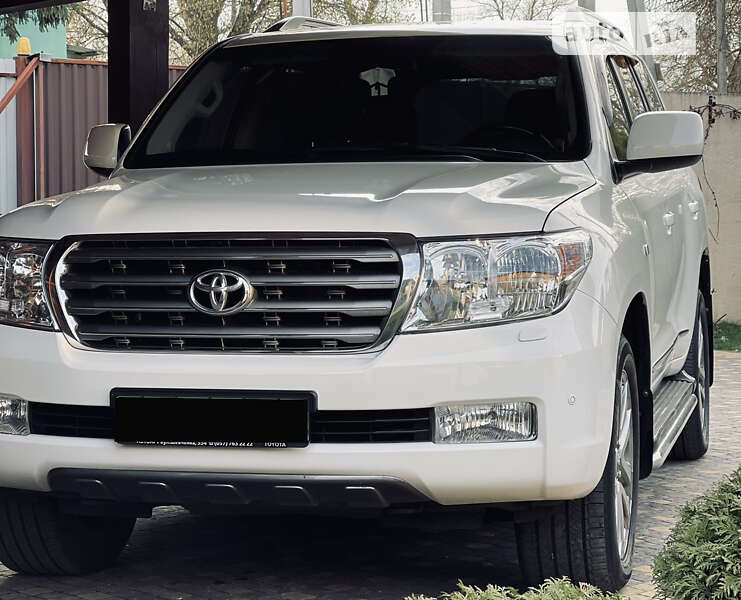 2008 toyota land cruiser 200
