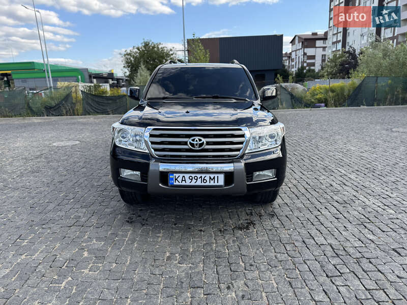 2008 toyota land cruiser 200