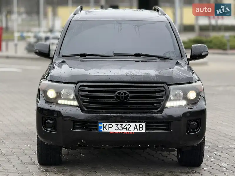 2008 toyota land cruiser 200