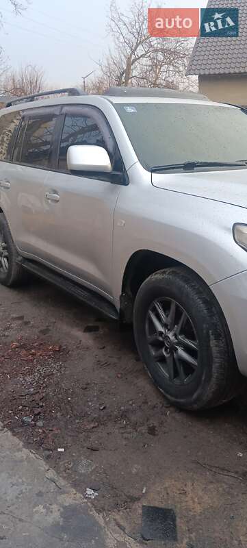 2008 toyota land cruiser 200