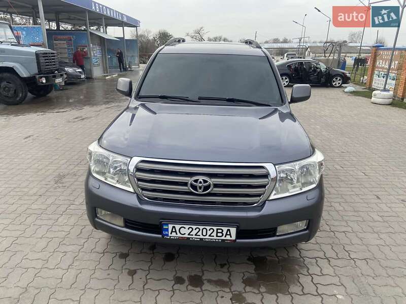 2008 toyota land cruiser 200