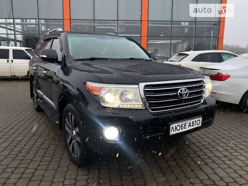 2013 toyota land cruiser