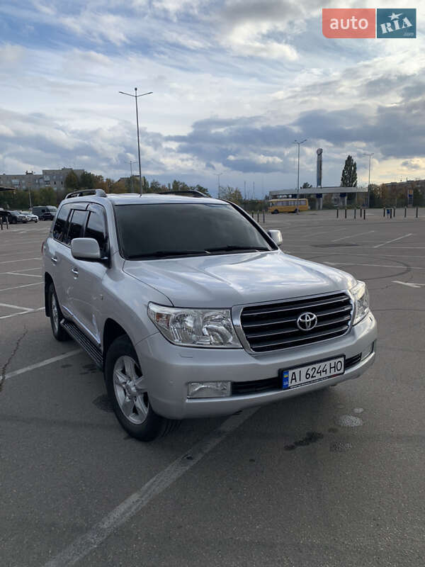 2008 toyota land cruiser 200
