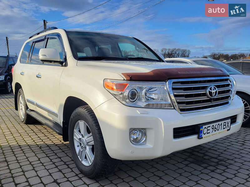 2012 toyota land cruiser