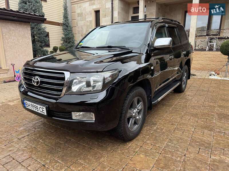 2008 toyota land cruiser 200