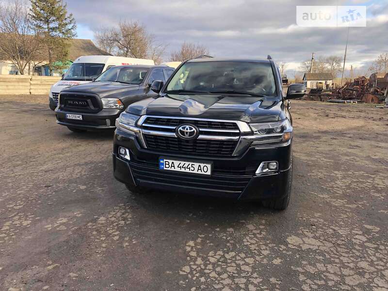 2009 toyota land cruiser 200