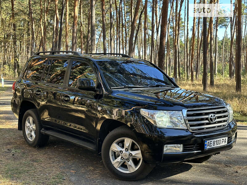 2008 toyota land cruiser 200