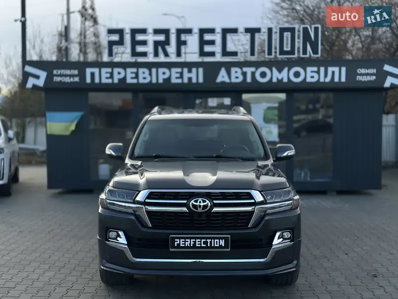 2011 toyota land cruiser