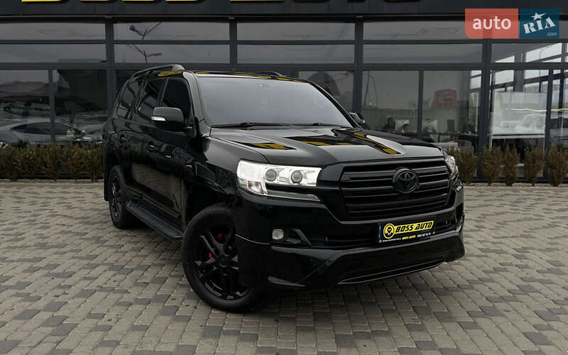2010 toyota land cruiser