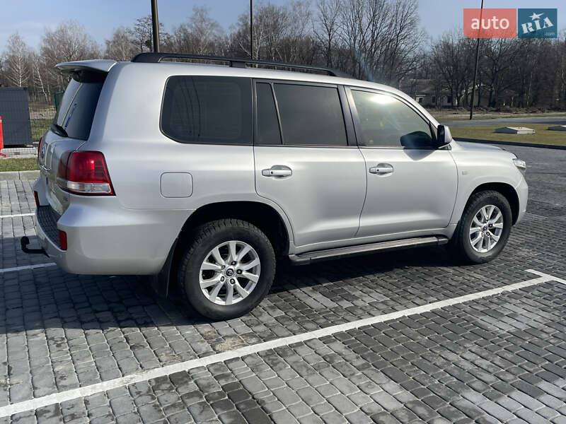2008 toyota land cruiser
