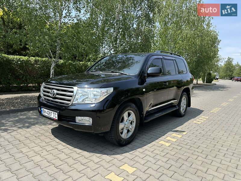 2008 toyota land cruiser 200