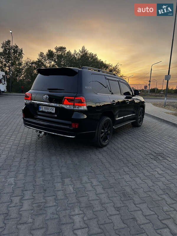 2008 toyota land cruiser 200
