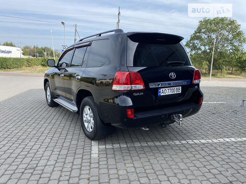 2007 toyota land cruiser 200