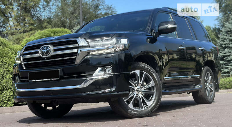 2020 toyota land cruiser 200