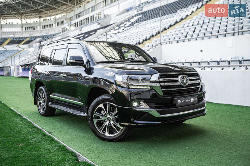 2020 toyota land cruiser