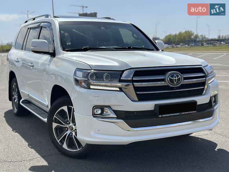 2020 toyota land cruiser