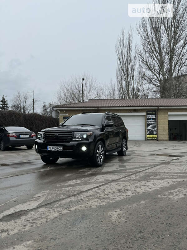 2008 toyota land cruiser 200